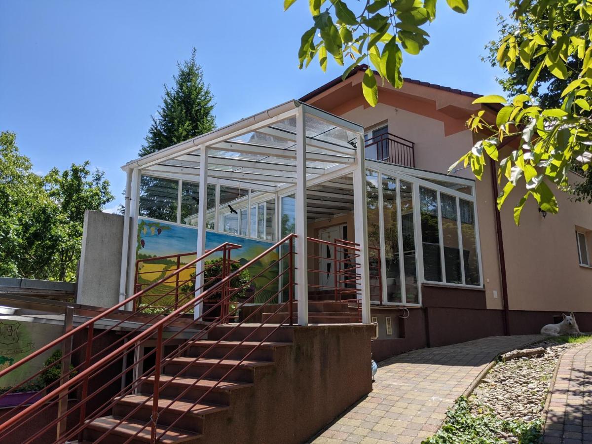 Pivnicka Pod Cachtickym Hradom Otel Čachtice Dış mekan fotoğraf
