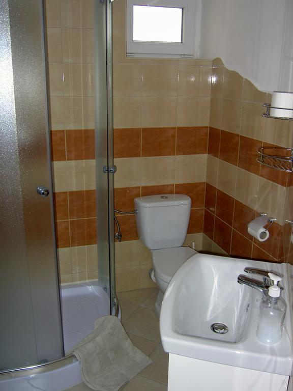 Pivnicka Pod Cachtickym Hradom Otel Čachtice Dış mekan fotoğraf
